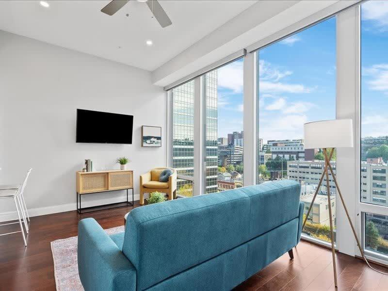 Cozysuites Roomy 1Br, Ppg Paints Arena, Pitts พิตต์สเบิร์ก ภายนอก รูปภาพ